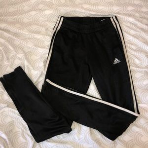 adidas Pants - Classic Adidas joggers adidas Pants - Classic Adidas joggers